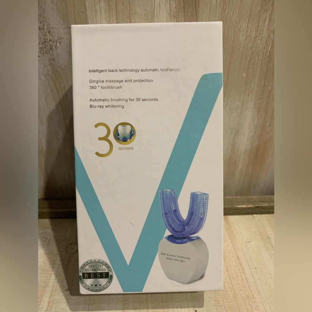 V White Automatic Toothbrush Ultrasonic Blu Ray Whitening NWT in Box